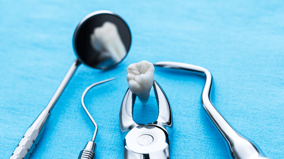 El Dr. Mariano Hernández en Onda Cero: extracciones dentales.