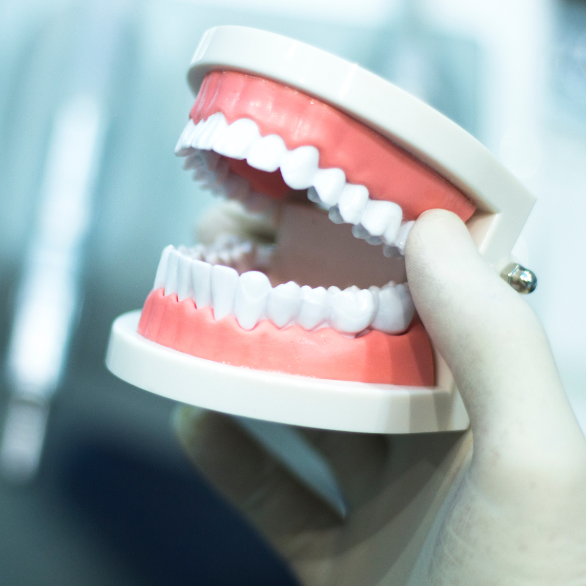 Relación entre la enfermedad periodontal y el COVID. Relación entre la enfermedad periodontal y el COVID.
