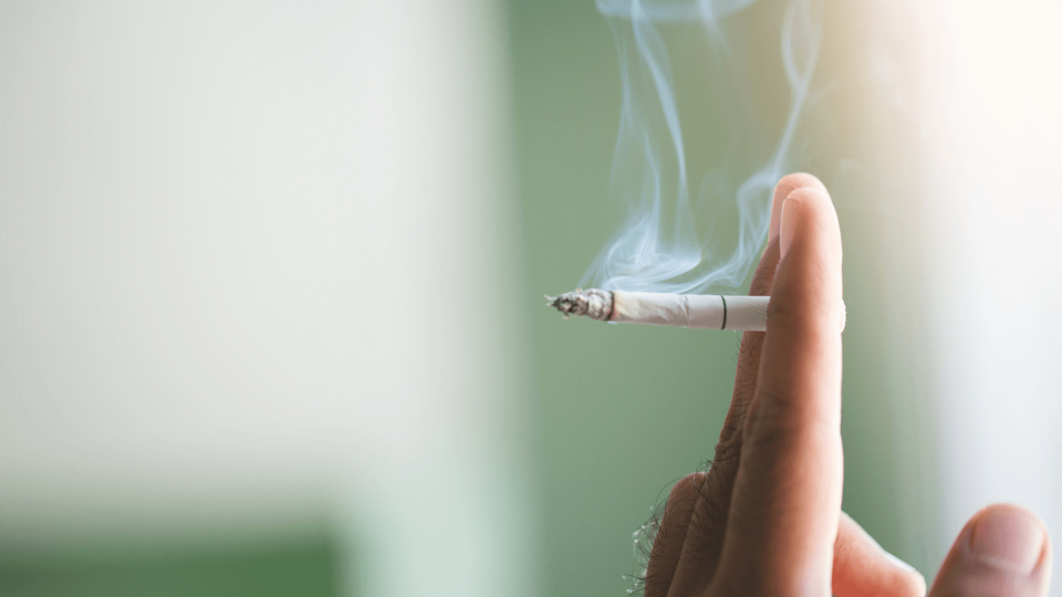 El Dr. Mariano Hernández en esta entrevista de Onda Cero habla sobre el tabaco y la salud dental.