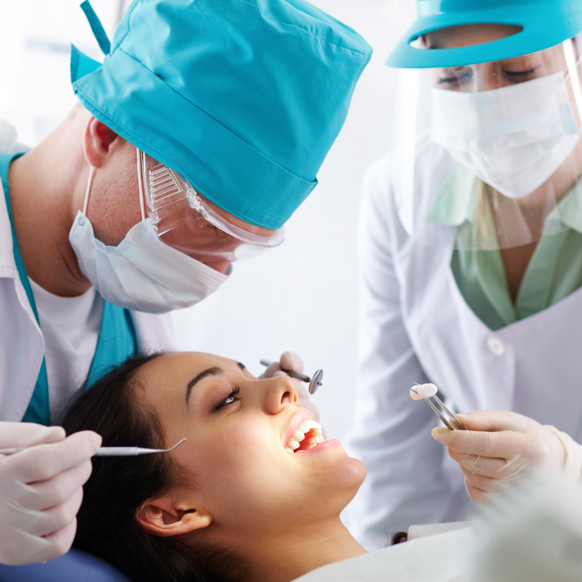 Veamos los factores de riesgo del Cáncer Oral Veamos los factores de riesgo del Cáncer Oral